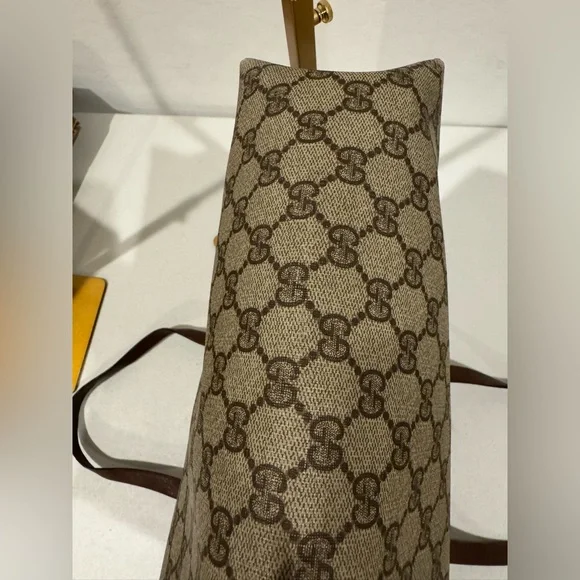 Gucci Beige GG Canvas Tote with Brown Leather Trim - Picture 4 of 8